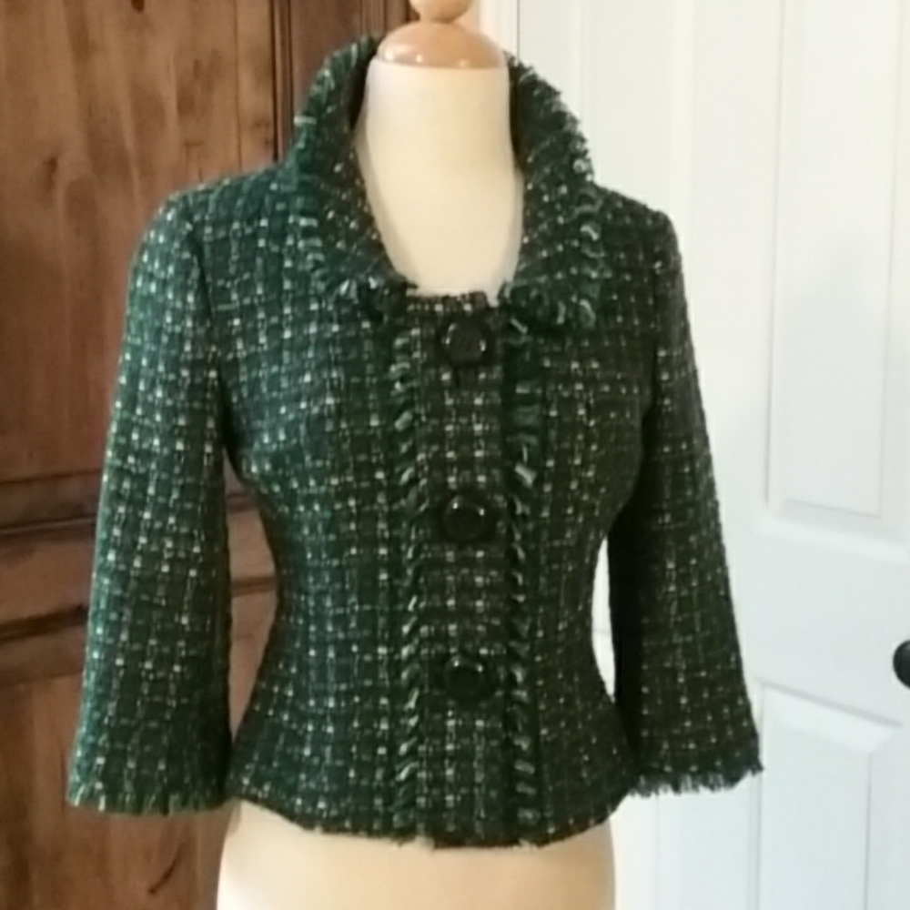 Women's fitted, lined jacket